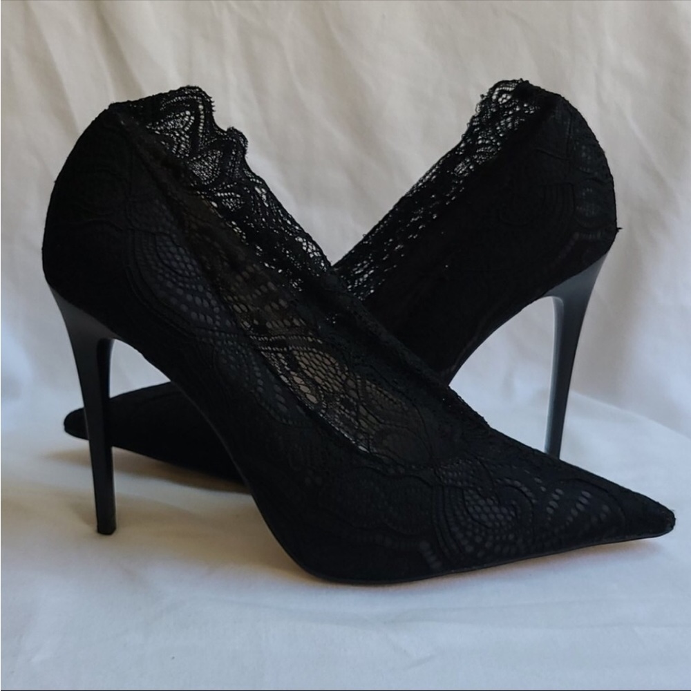 Never Worn Zara Black Lace Stiletto Heel 6.5